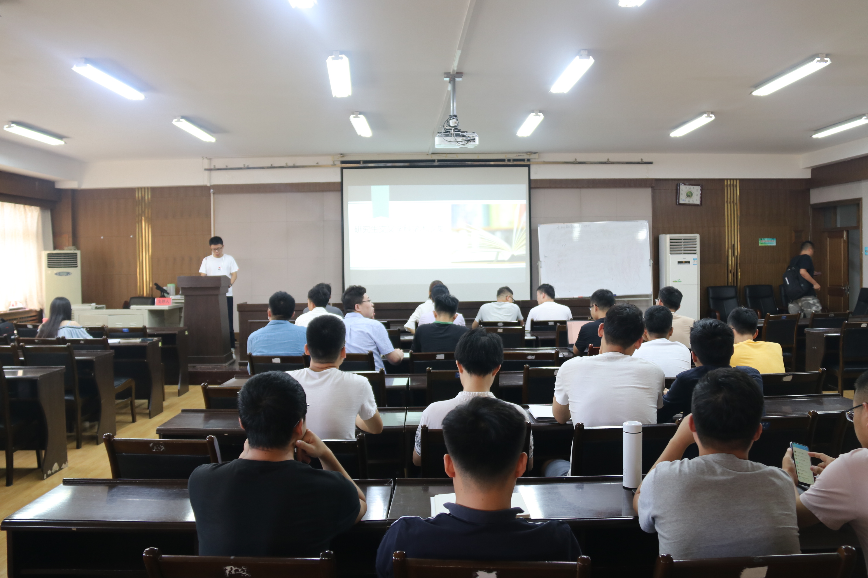 761fbfe3f7f24e49bde2694307bf98f6.jpg 761fbfe3f7f24e49bde2694307bf98f6.jpg