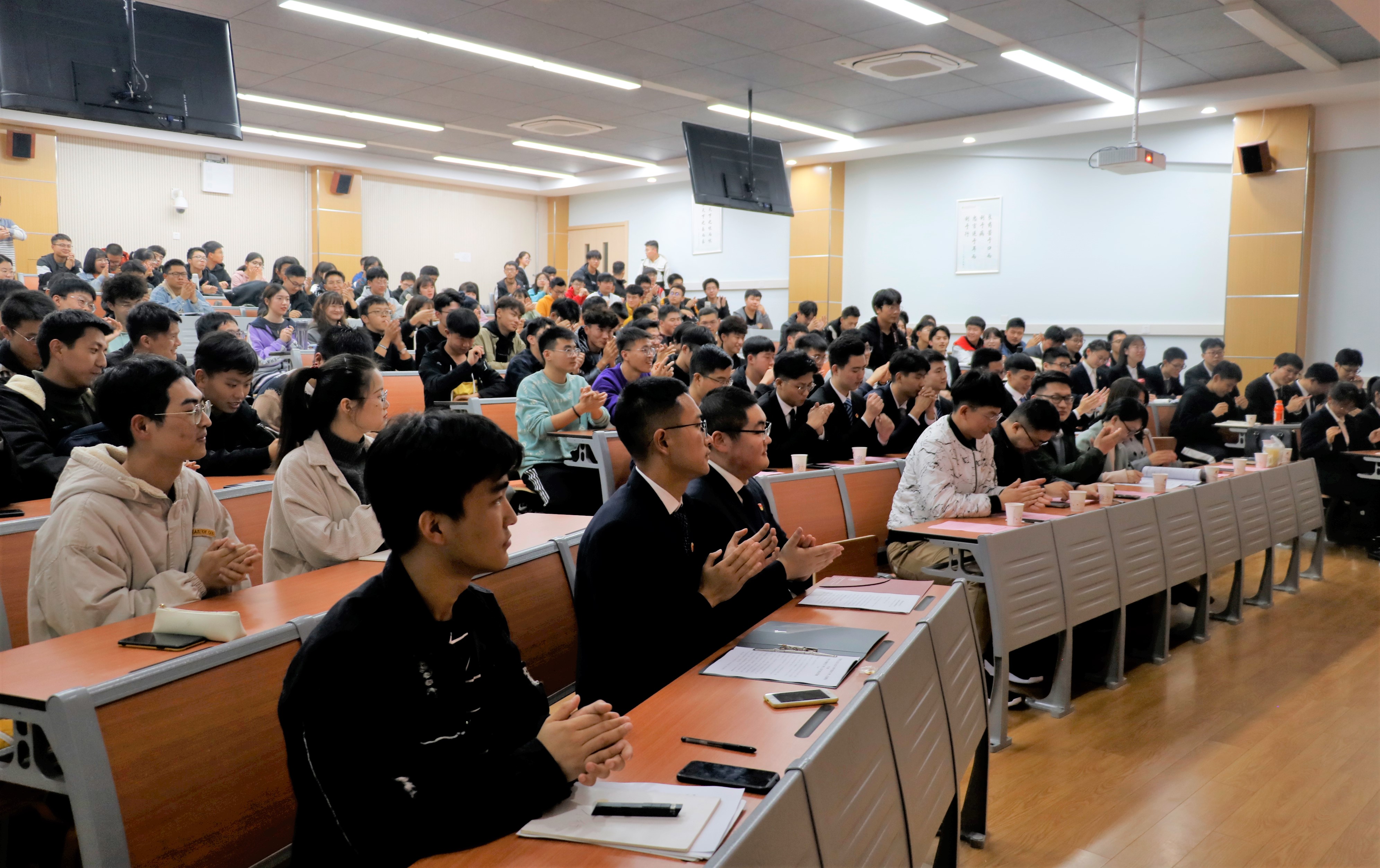 f49789ae02bb41a591007e313c719bd9.jpg f49789ae02bb41a591007e313c719bd9.jpg