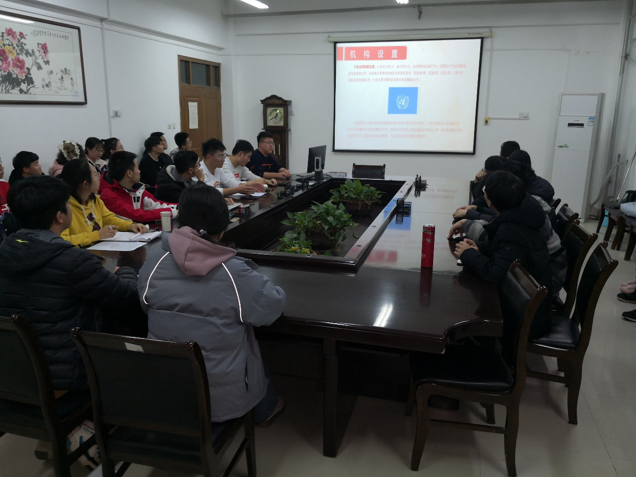 212afdef69d7428e836f3ad4a70936aa.png 212afdef69d7428e836f3ad4a70936aa.png