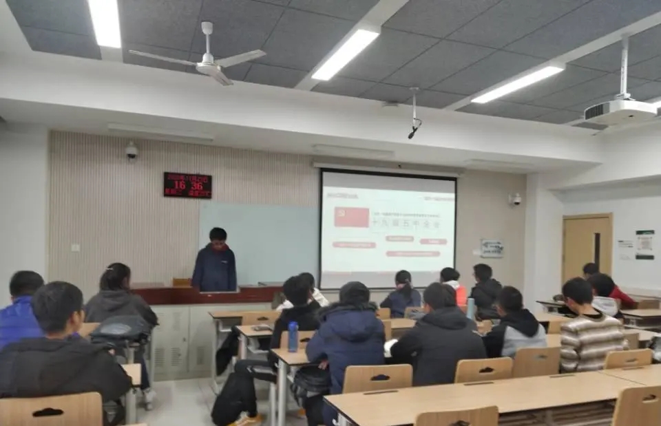 f003c7b251294b3e92e560923babf552.jpg f003c7b251294b3e92e560923babf552.jpg