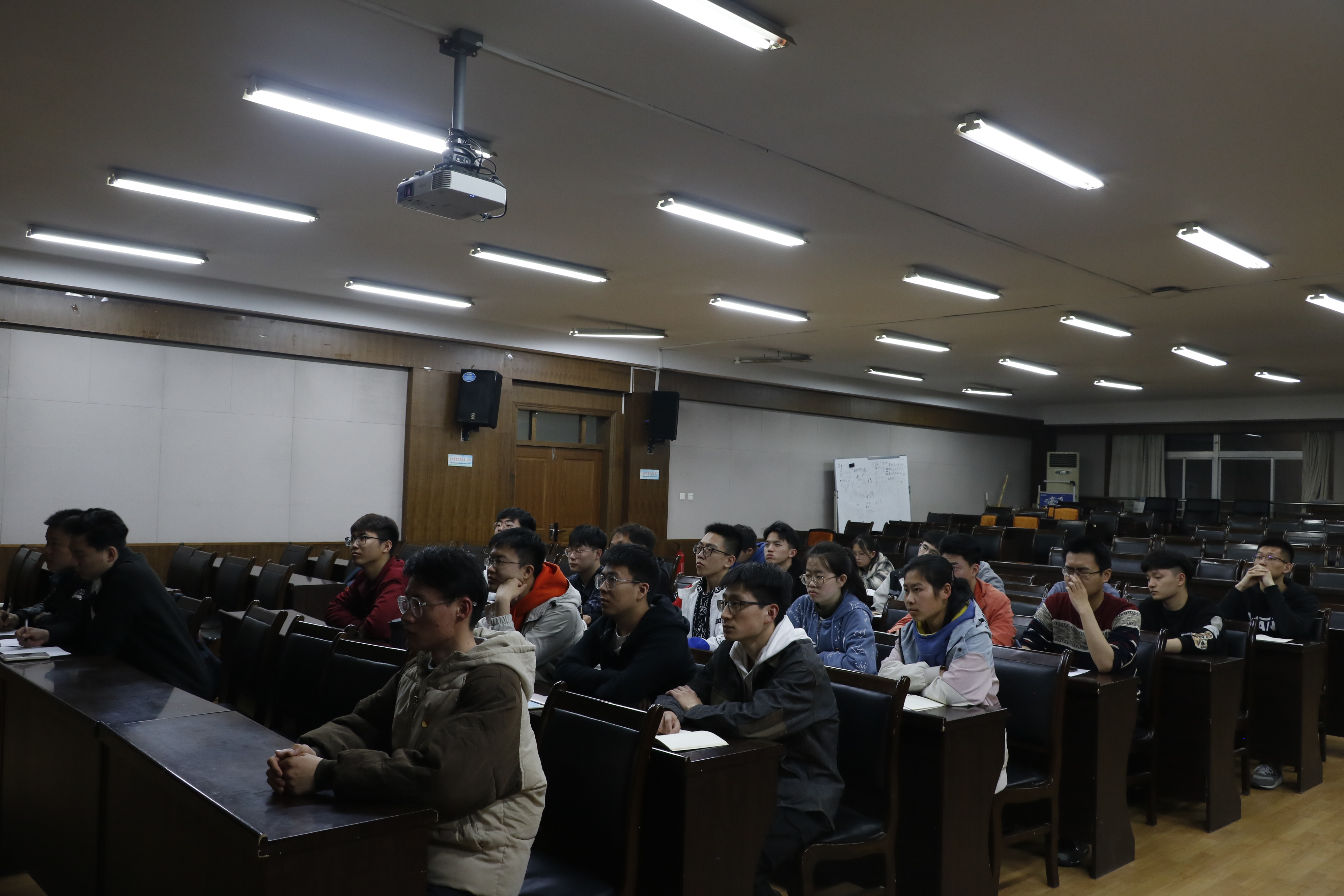 03b01dee82b54b3c9d34d060904cf670.jpg 03b01dee82b54b3c9d34d060904cf670.jpg