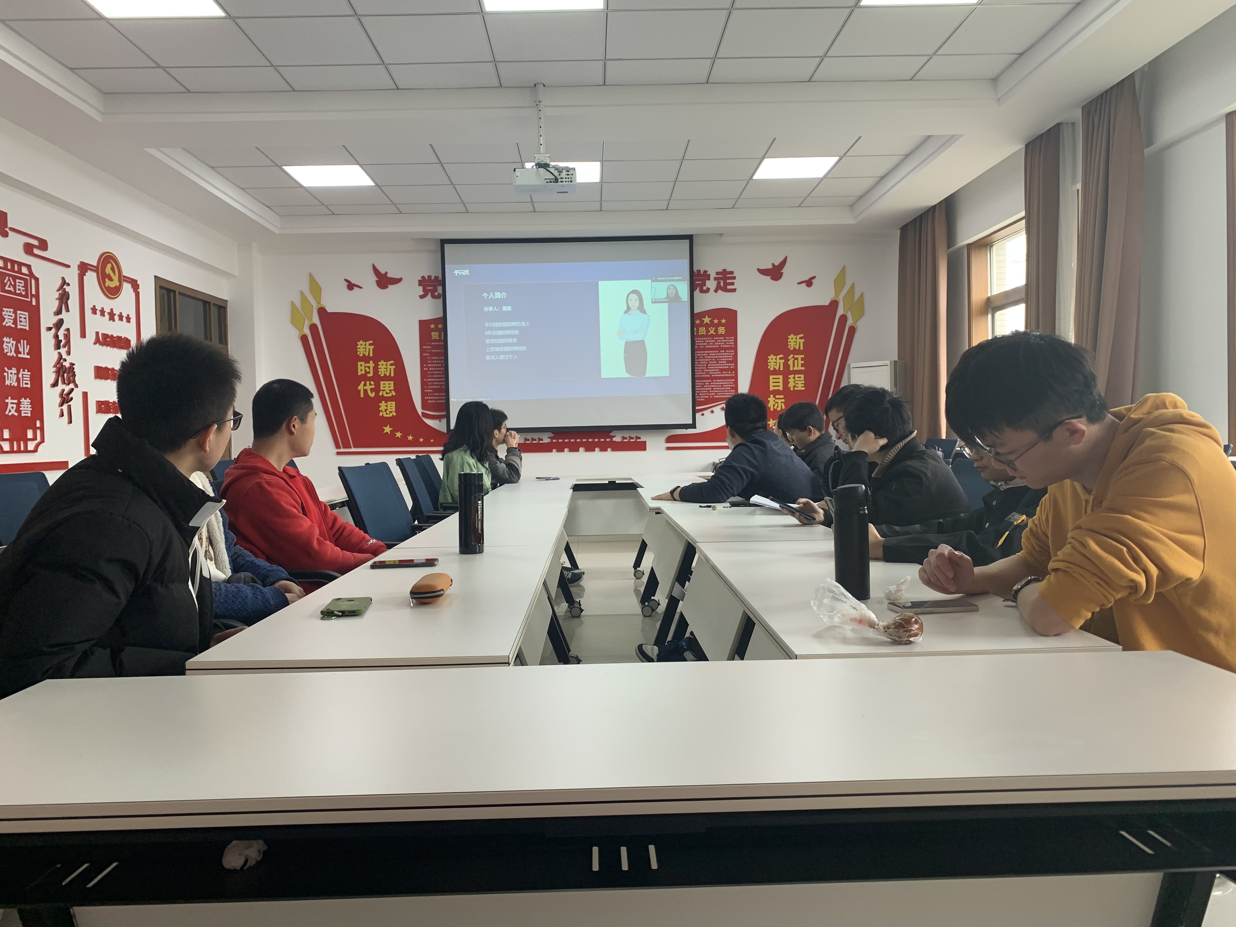 6cc8928ea505425f835c38fe2747b972.jpg 6cc8928ea505425f835c38fe2747b972.jpg