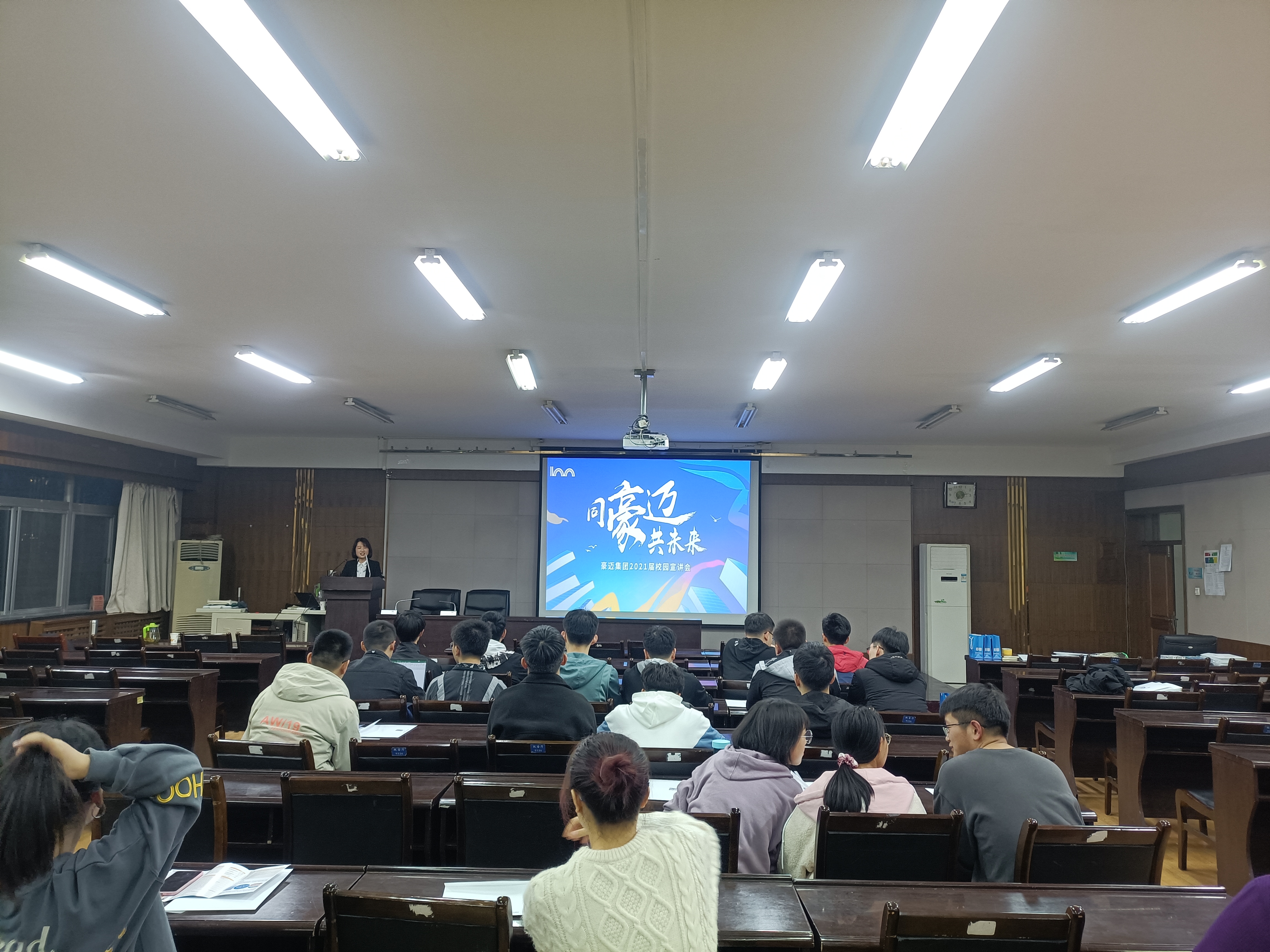 ba765576b07a4f10ab64fce5075f52f3.jpg ba765576b07a4f10ab64fce5075f52f3.jpg