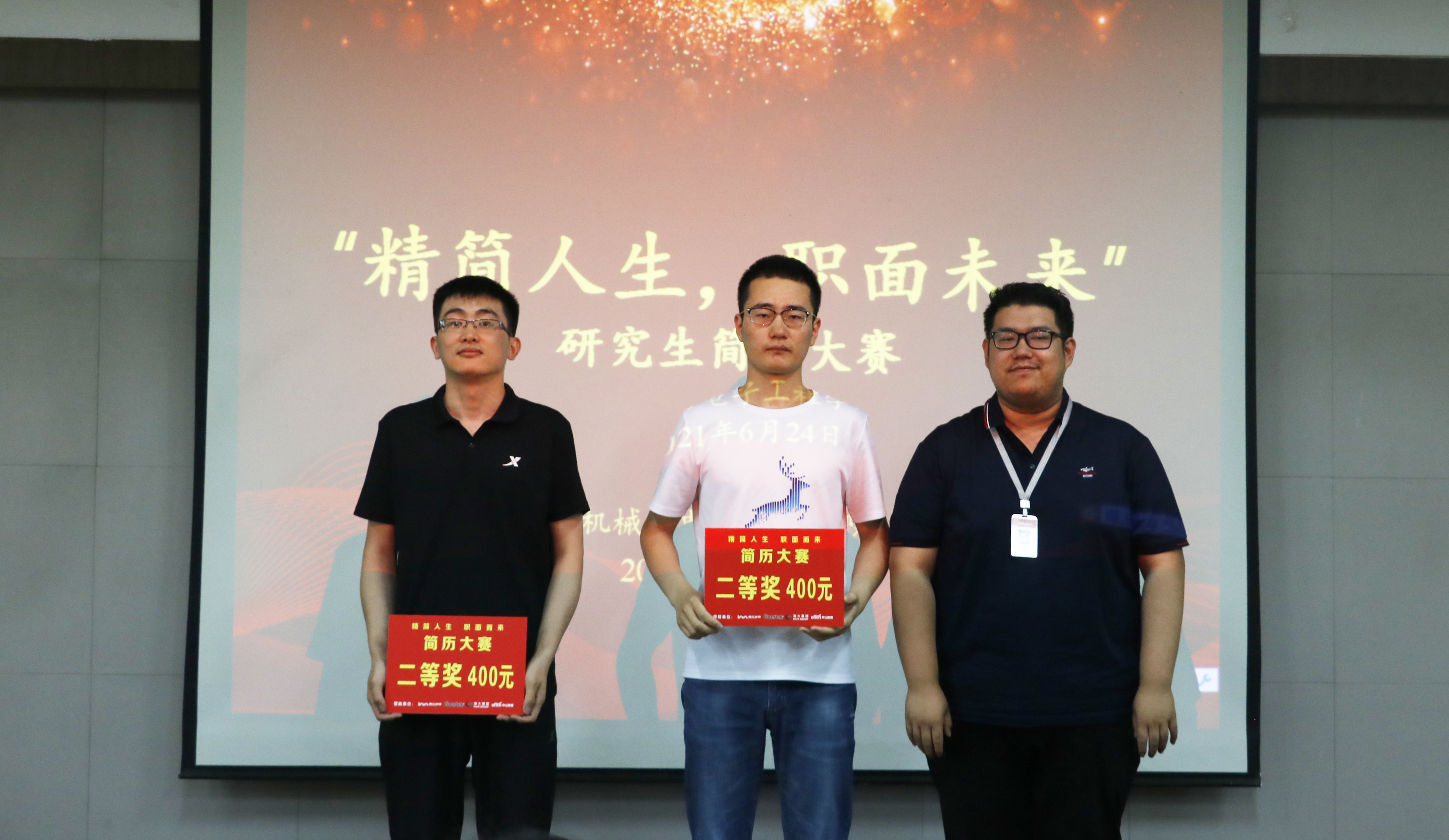 1bda3b3a4418483bacf46a2f5c80ba81.jpg 1bda3b3a4418483bacf46a2f5c80ba81.jpg