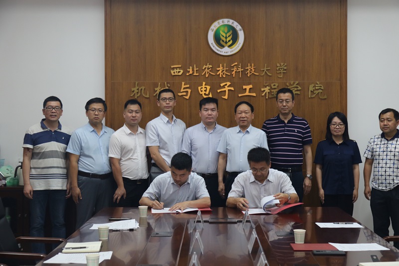 bf2e68e0e2f9419ea36812337680b25b.jpg 0T0A7816.JPG