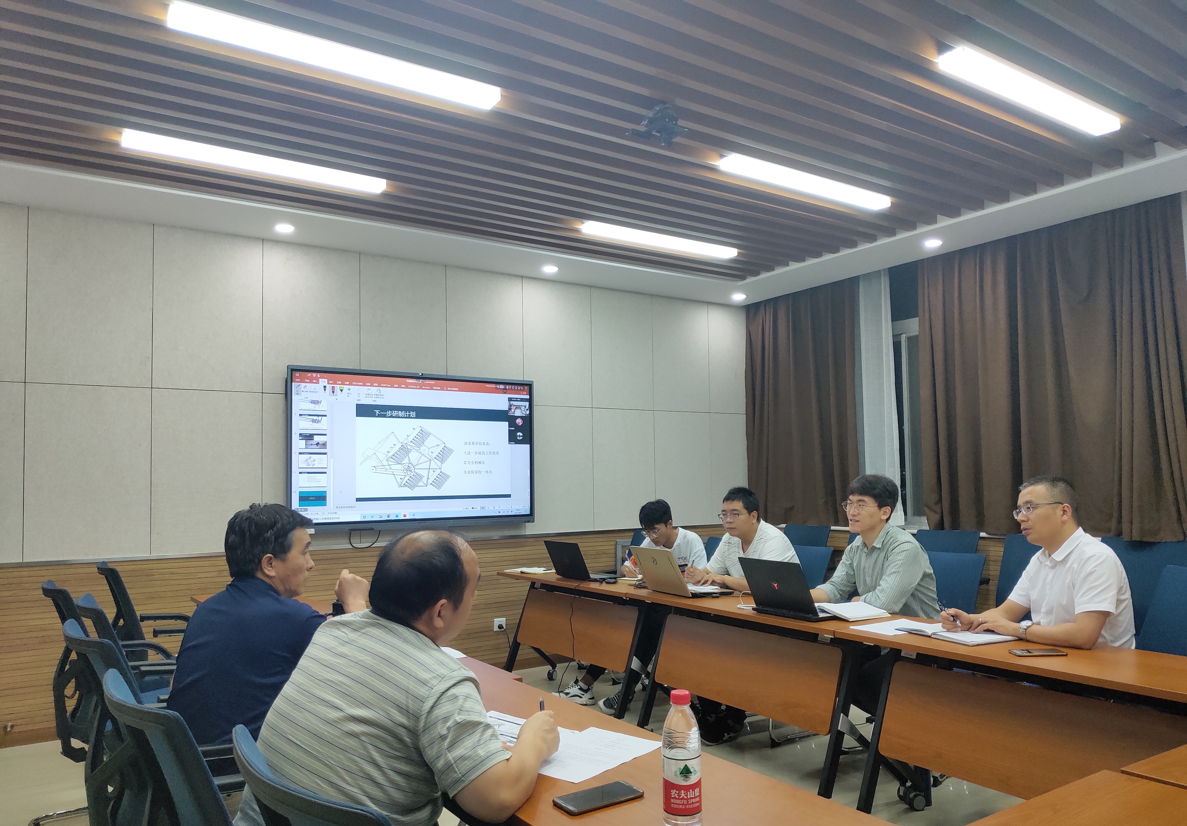 1bcf0e2e88514449b49944ba556722e3.jpg 1bcf0e2e88514449b49944ba556722e3.jpg