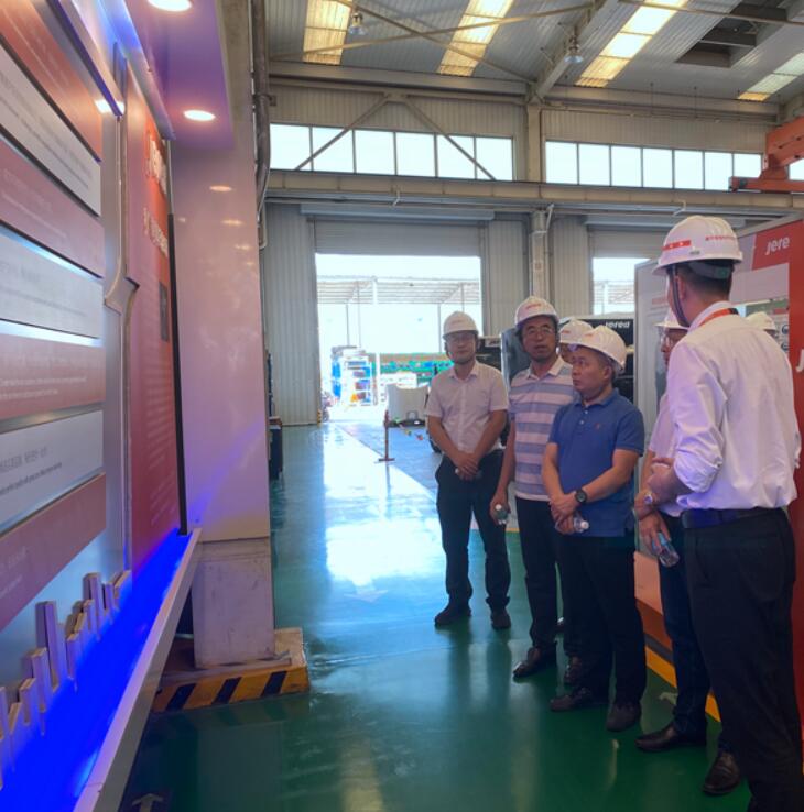 40efc85a74a54483a873a09925a66fde.jpg 40efc85a74a54483a873a09925a66fde.jpg