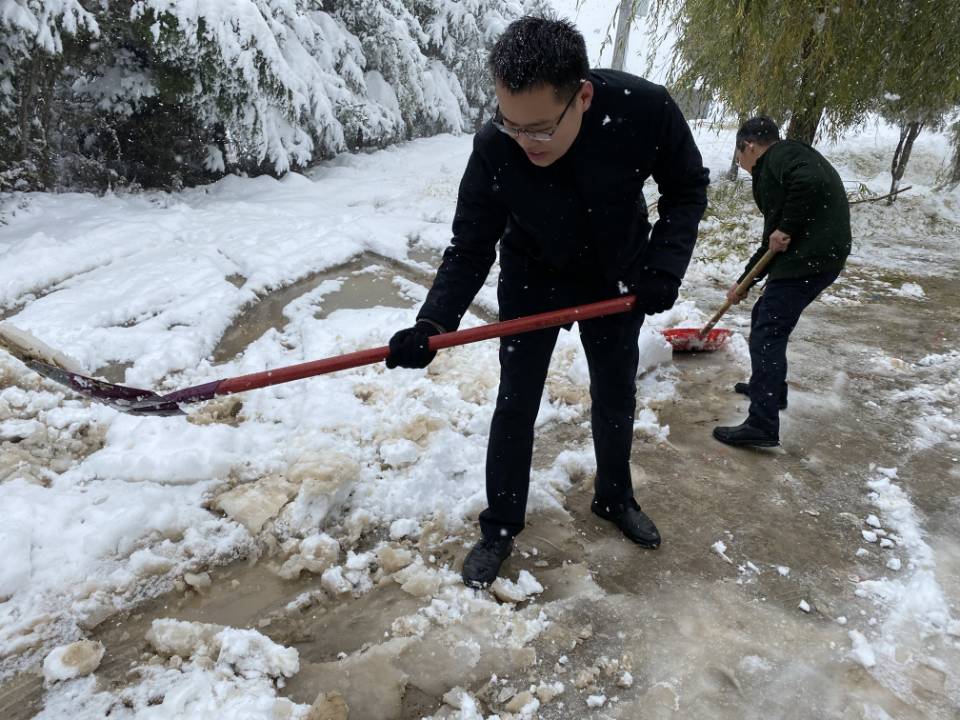 63739c7818fd4b6288c738f14a790011.jpg 63739c7818fd4b6288c738f14a790011.jpg