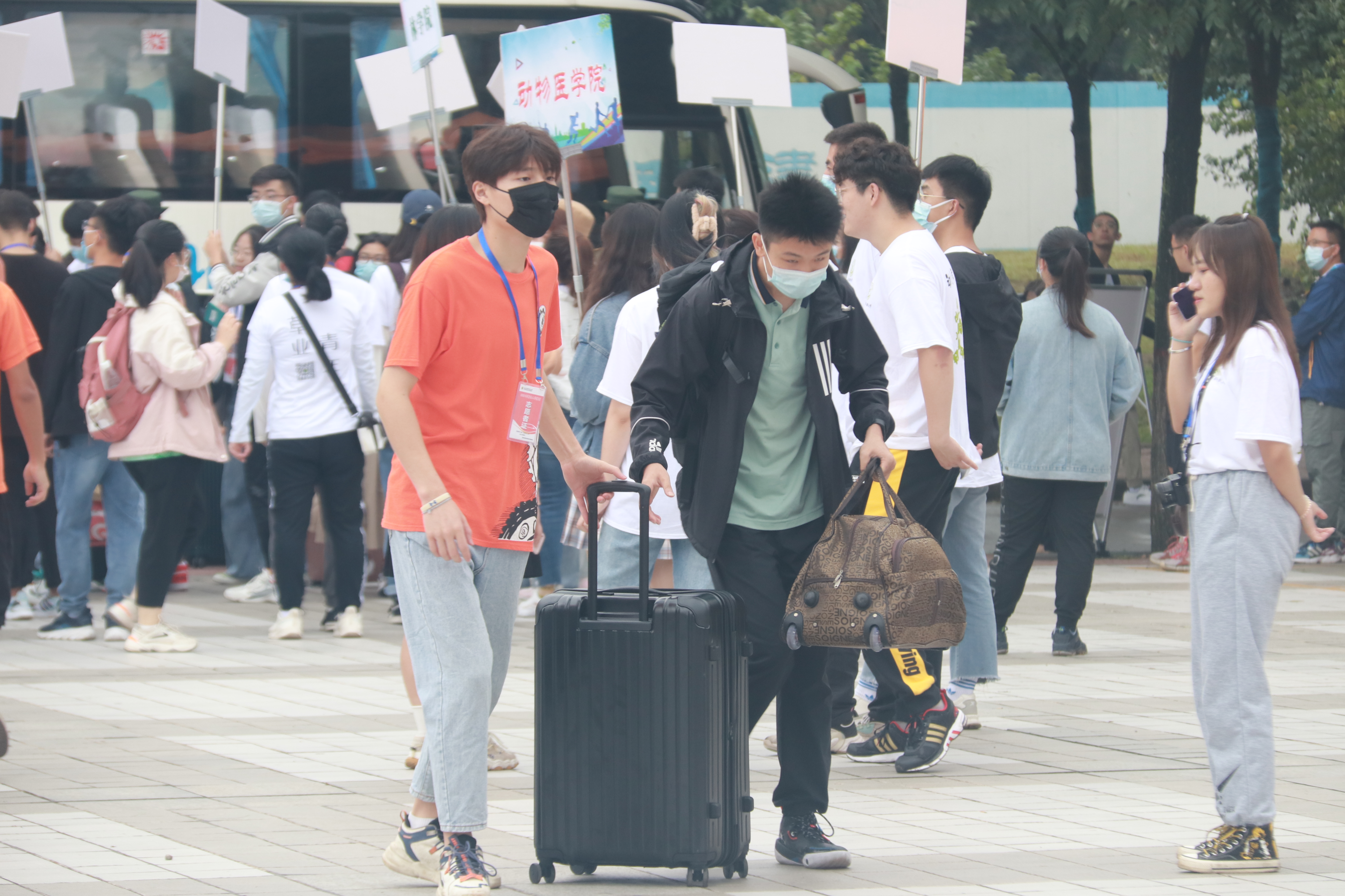 b1a00d9e74b346dd8521dc16e427828e.jpg b1a00d9e74b346dd8521dc16e427828e.jpg