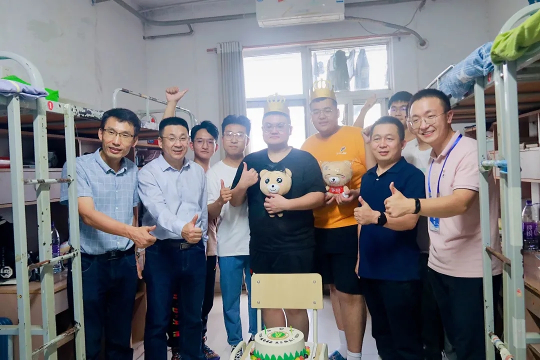 f2e0635d66f4459c99ee219a25d0b0cb.jpg f2e0635d66f4459c99ee219a25d0b0cb.jpg