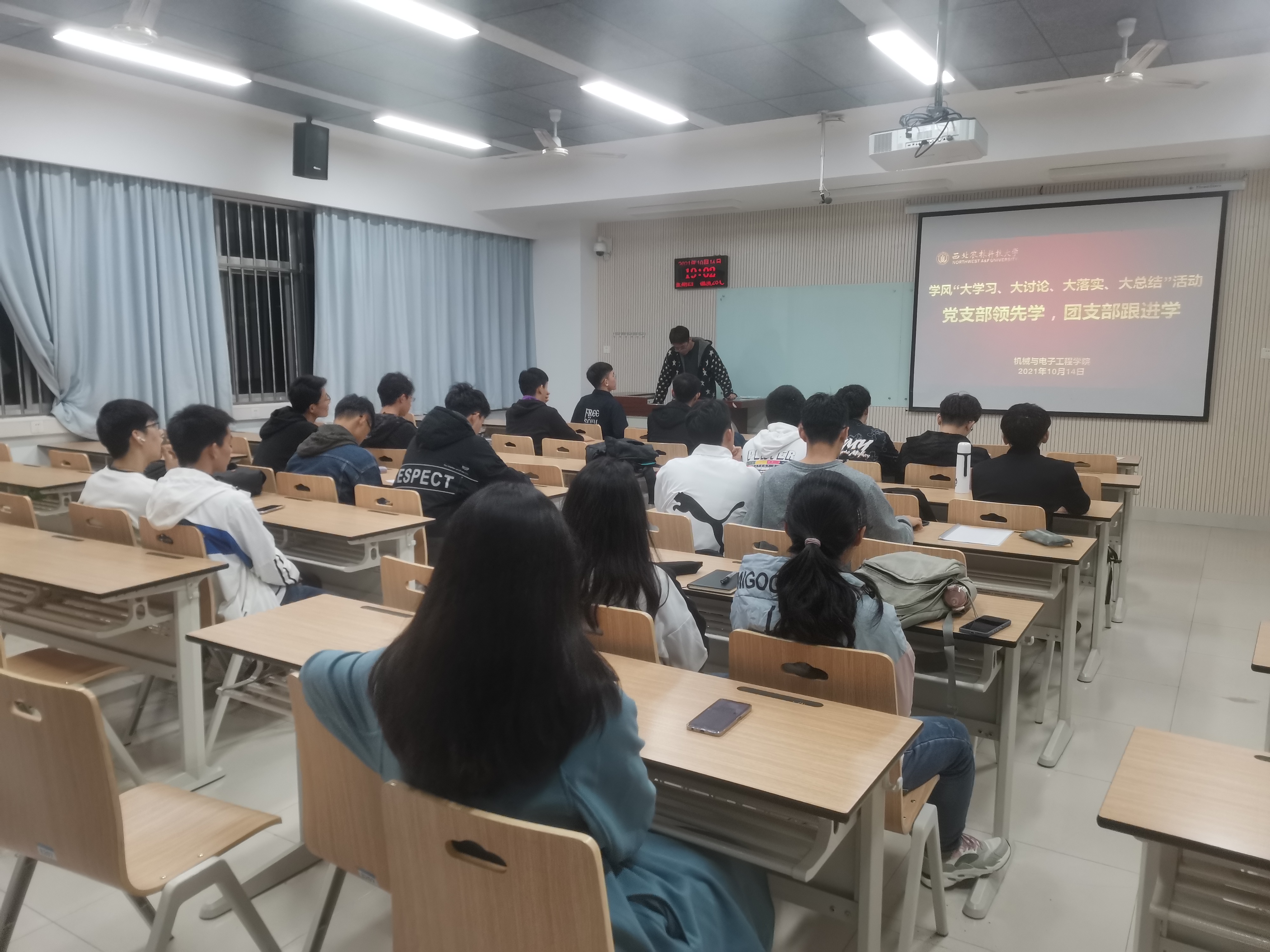 f72dbe7bbded4b2e9f47dc44df26acad.jpg f72dbe7bbded4b2e9f47dc44df26acad.jpg