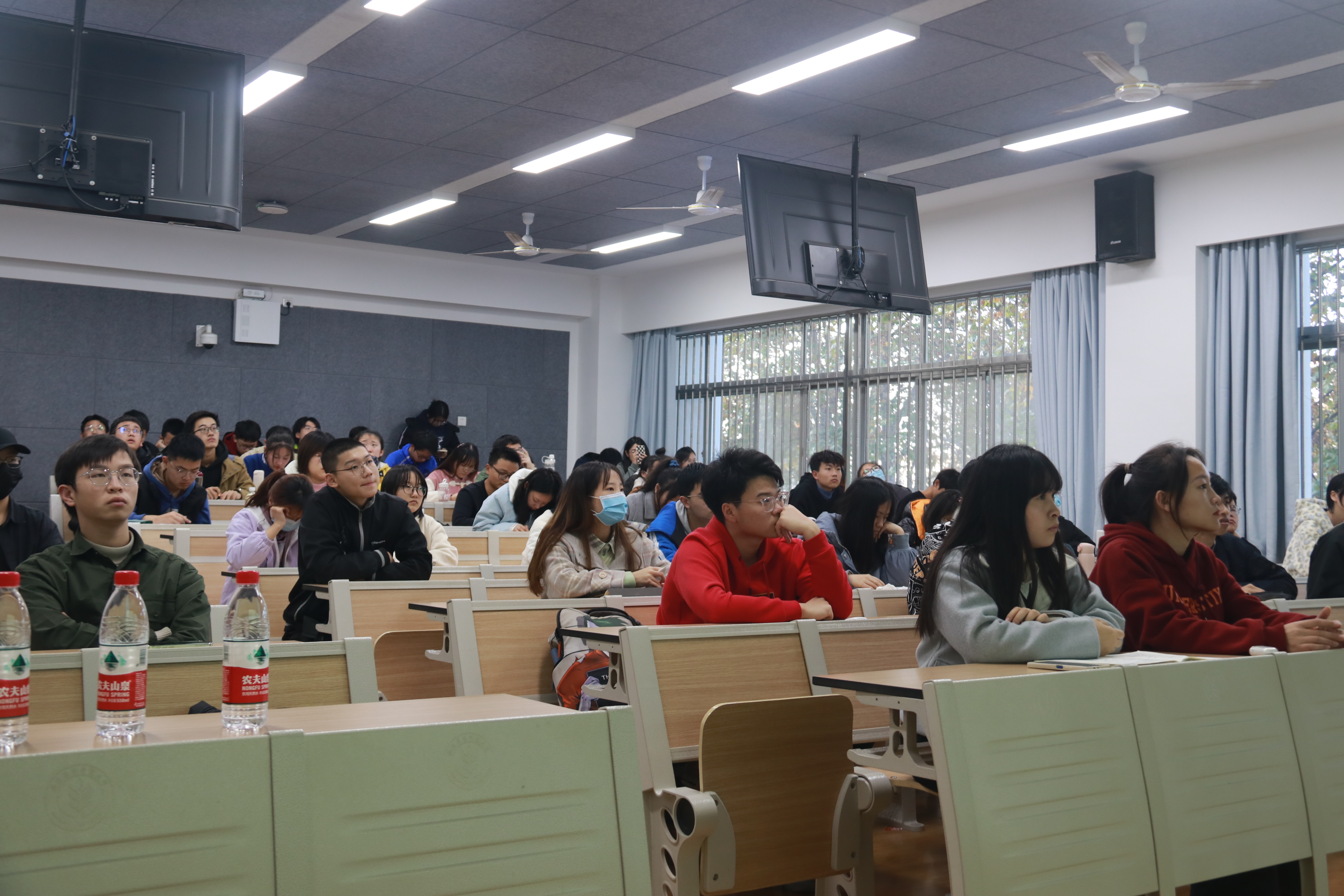 7f4bc96515964c509da615014ecc67a6.jpg 7f4bc96515964c509da615014ecc67a6.jpg