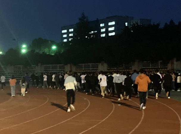 8e39e67a3c05487096814b7752b7985c.png 8e39e67a3c05487096814b7752b7985c.png