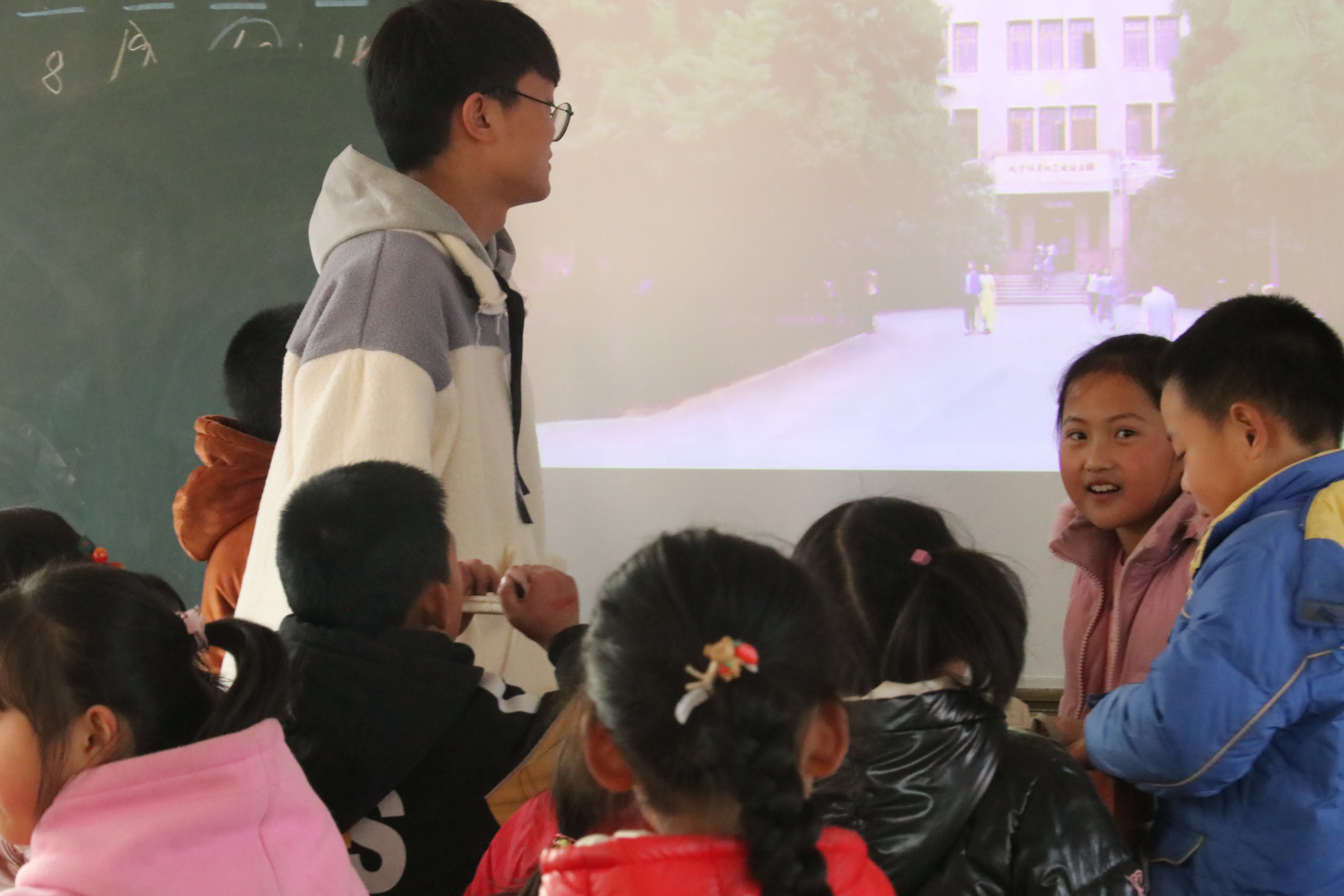 392ce9a0b2444893be62cbe0416ff77f.jpg 392ce9a0b2444893be62cbe0416ff77f.jpg