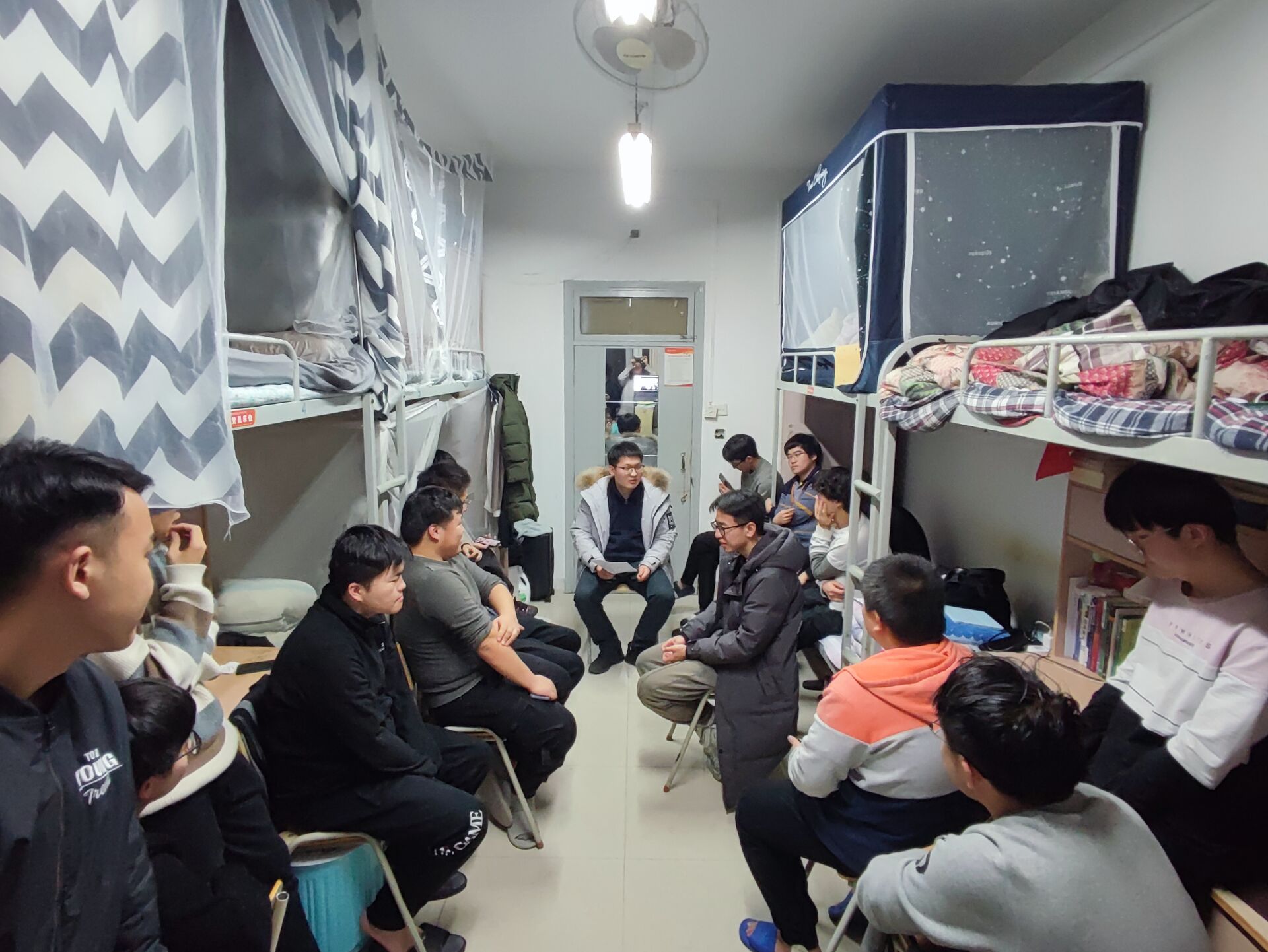 f76c18902192427092e06da6a05a4820.jpg f76c18902192427092e06da6a05a4820.jpg