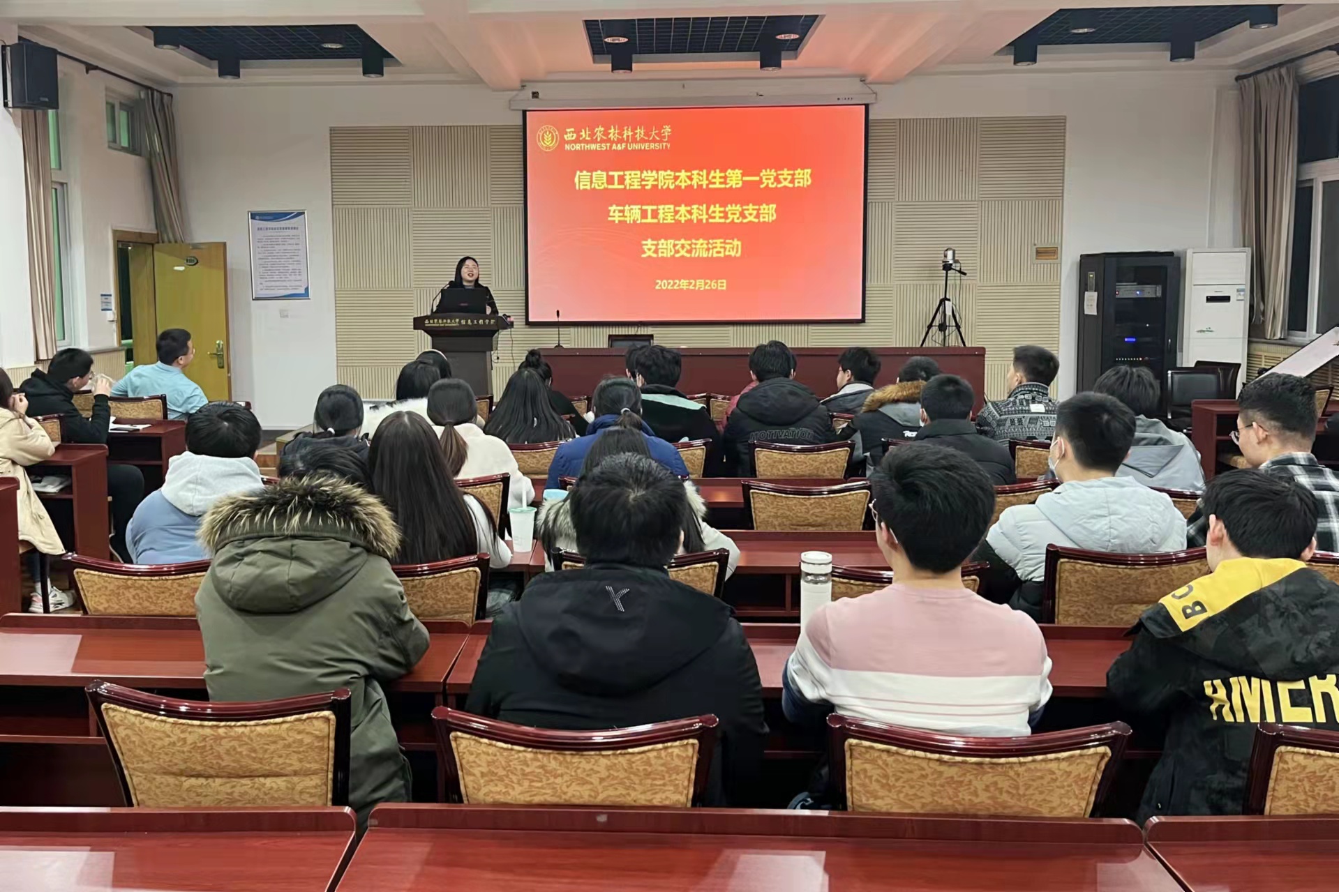 b8bb66807aad46fd902f1ab340c69e22.jpg b8bb66807aad46fd902f1ab340c69e22.jpg