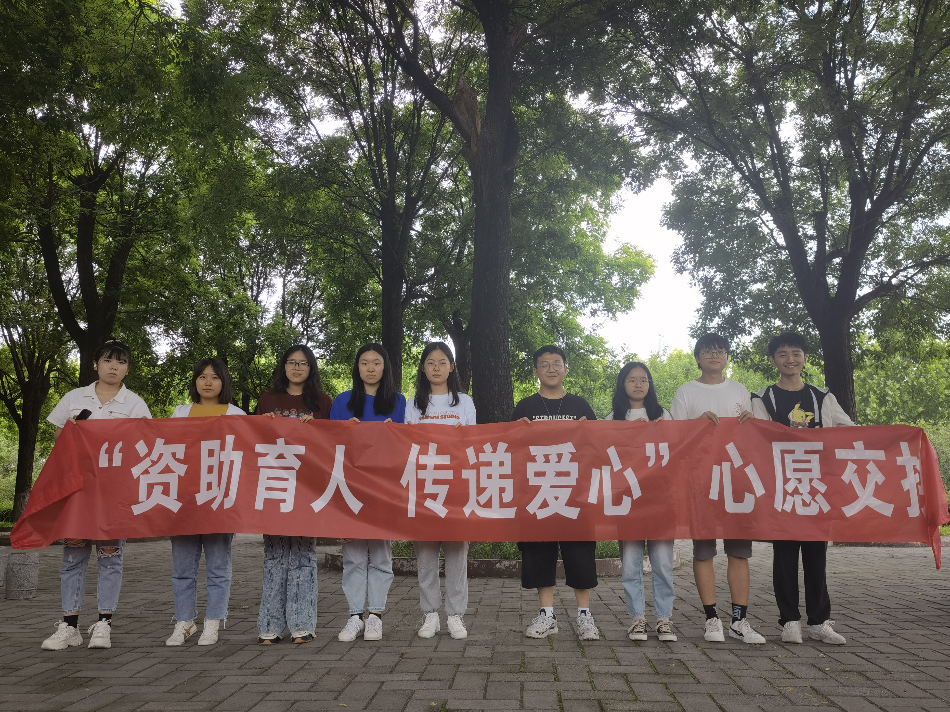 7682f179c9fe42098085bb17c899ff4d.jpg 7682f179c9fe42098085bb17c899ff4d.jpg