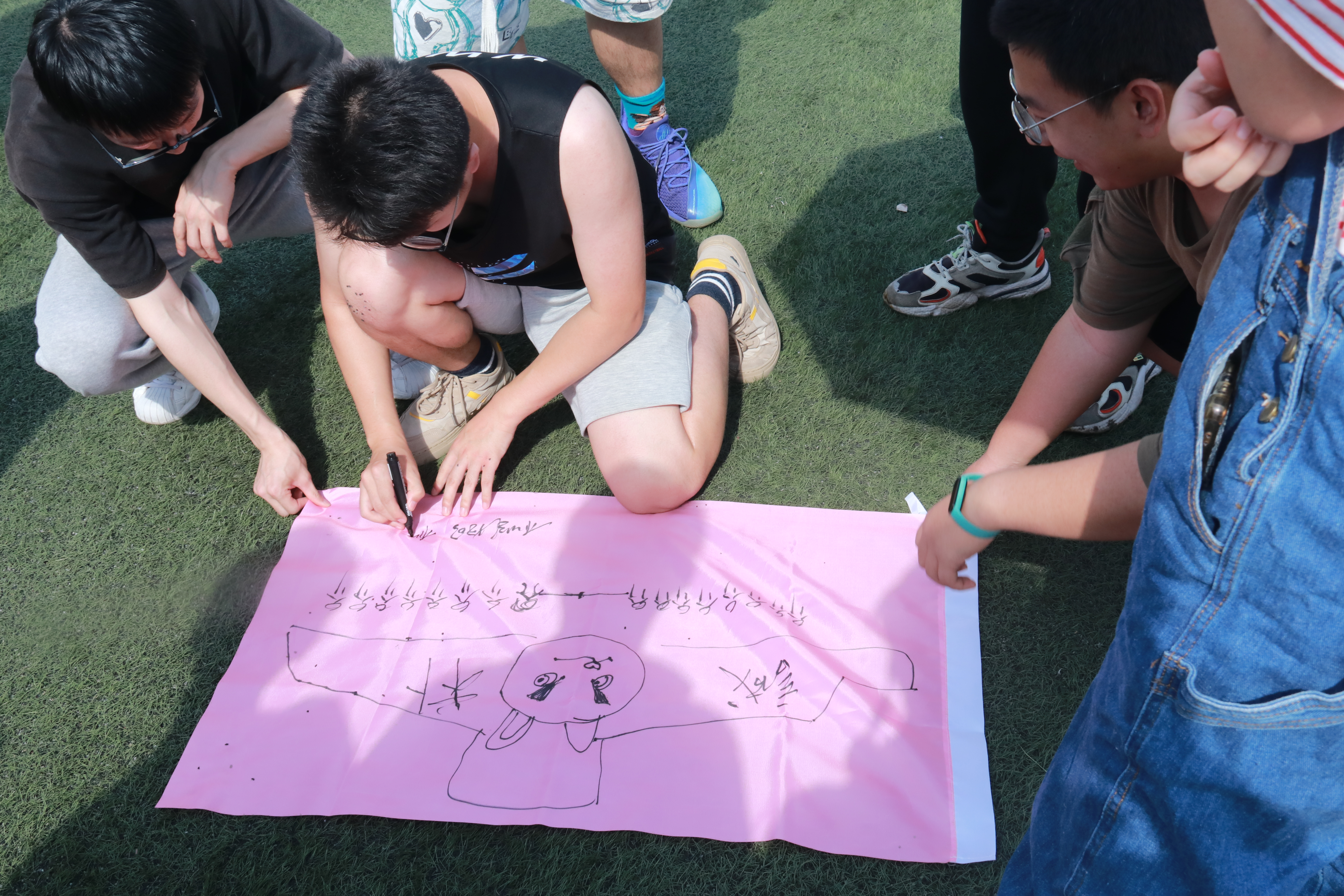 8bcc56e94b7a44ab8b36347756c14d6e.jpg 8bcc56e94b7a44ab8b36347756c14d6e.jpg