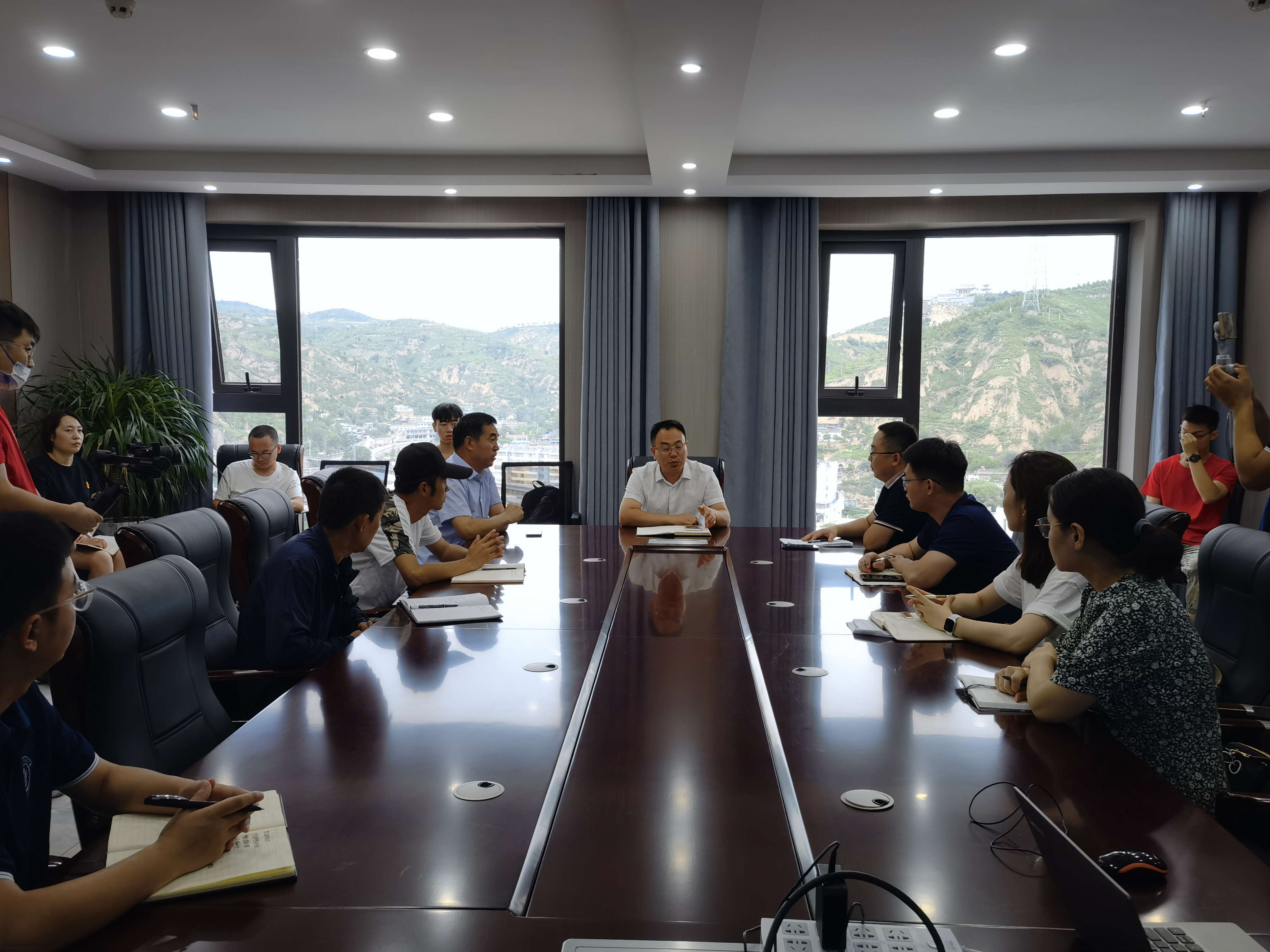 d784272d634949baadfcdd5b0195befd.jpg d784272d634949baadfcdd5b0195befd.jpg