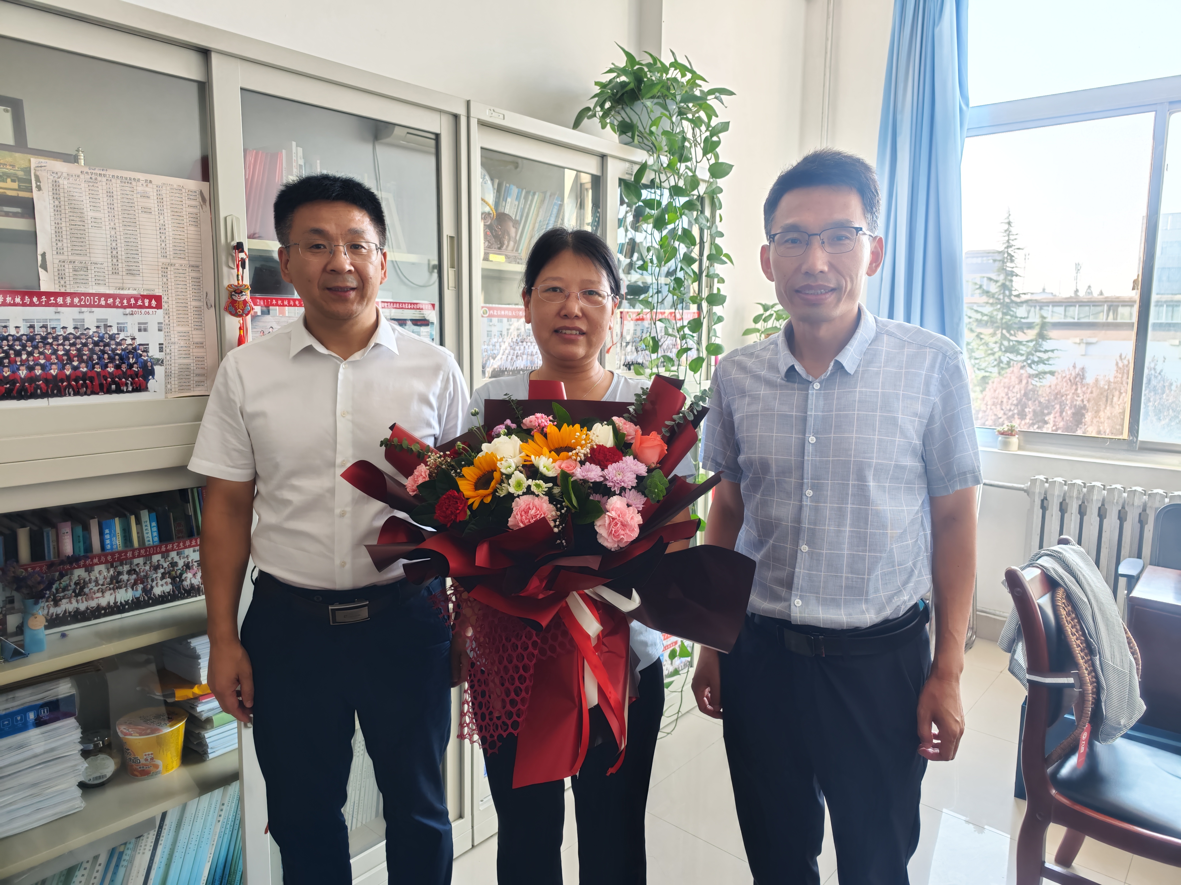 12e037b7b2f048f9b8a2de0444e45251.jpg 12e037b7b2f048f9b8a2de0444e45251.jpg