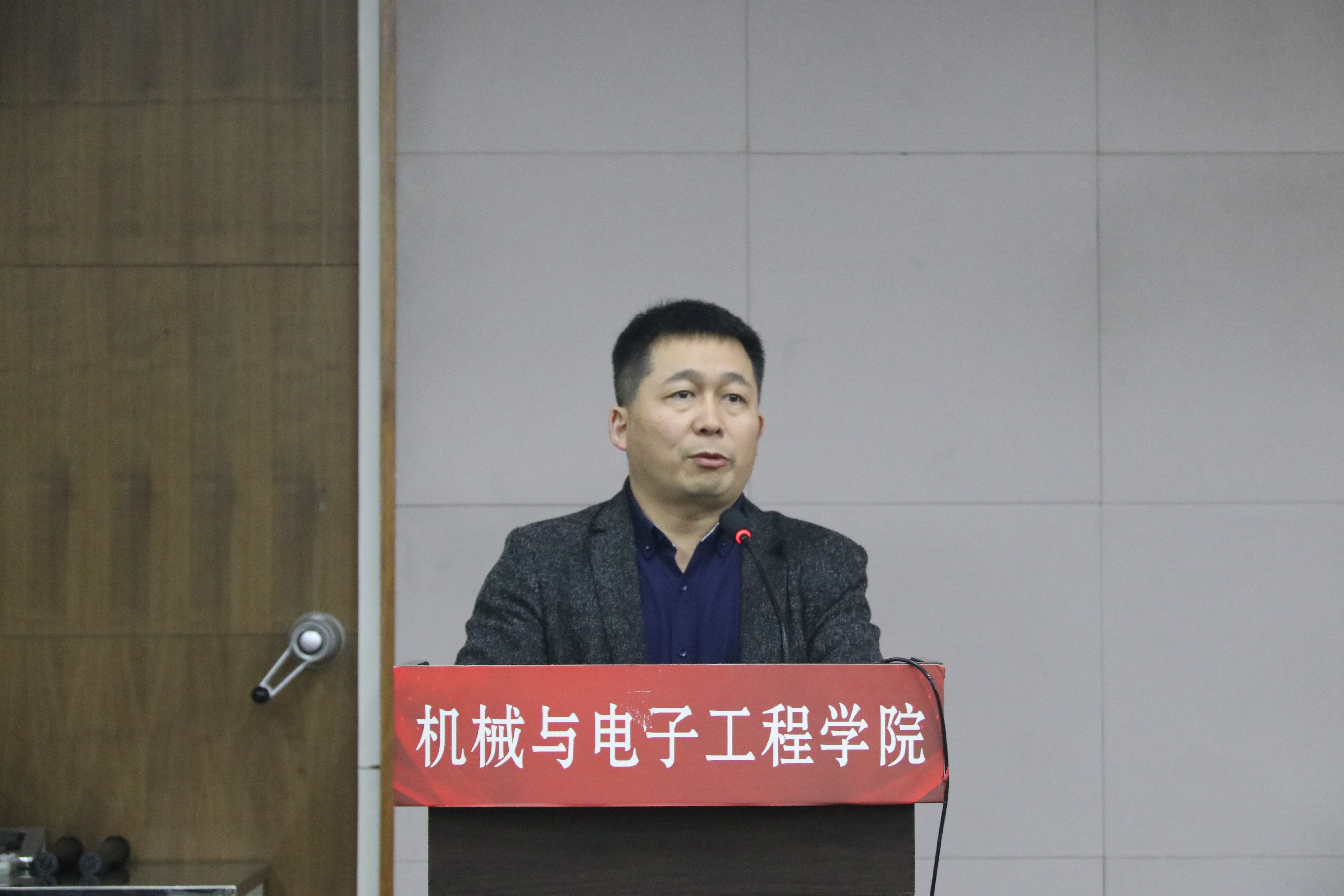 2b922a75b08a4520b1ad1e6b5c951e60.jpg 2b922a75b08a4520b1ad1e6b5c951e60.jpg