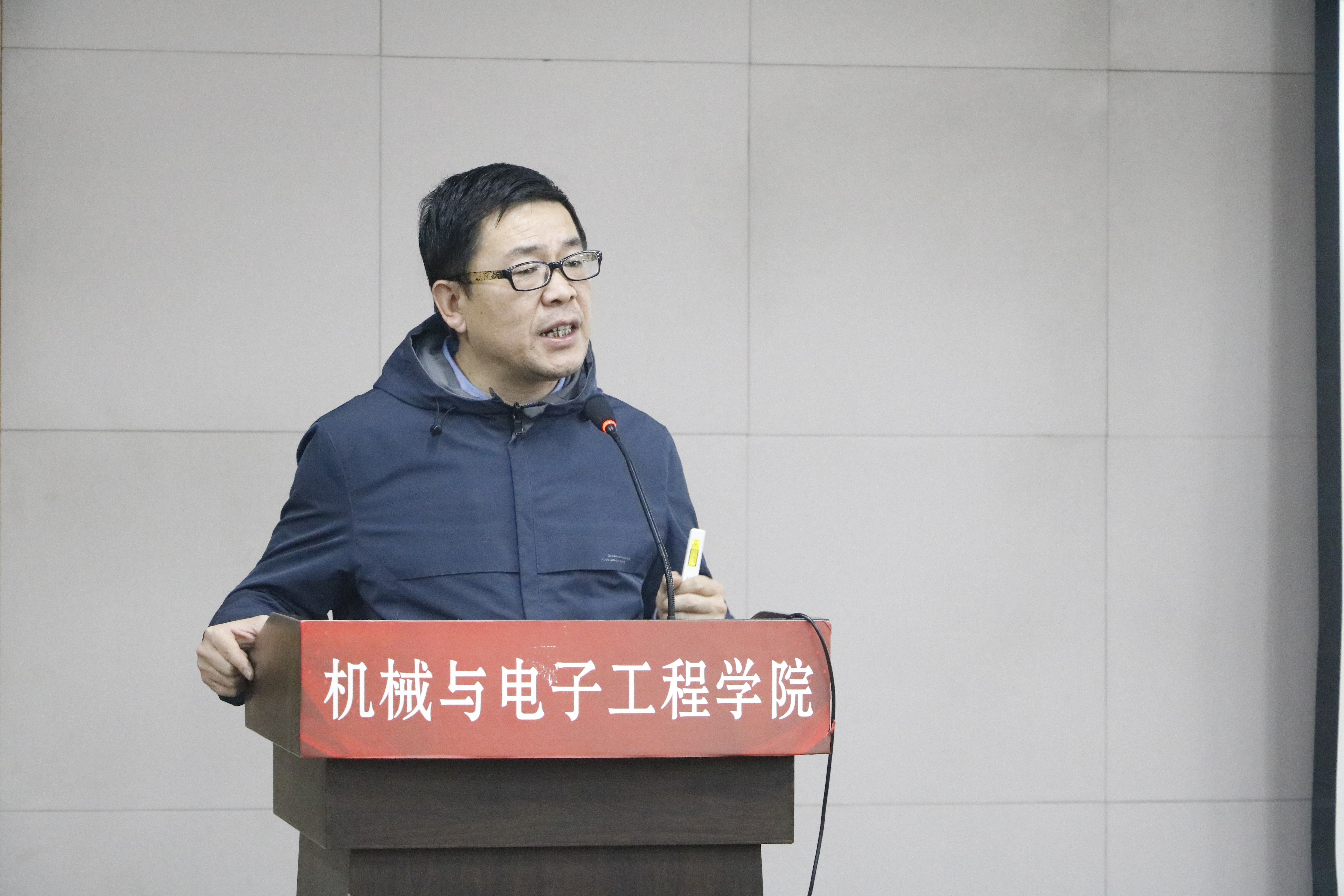 c1a9f747b1104071a812239b1b08194f.jpg c1a9f747b1104071a812239b1b08194f.jpg