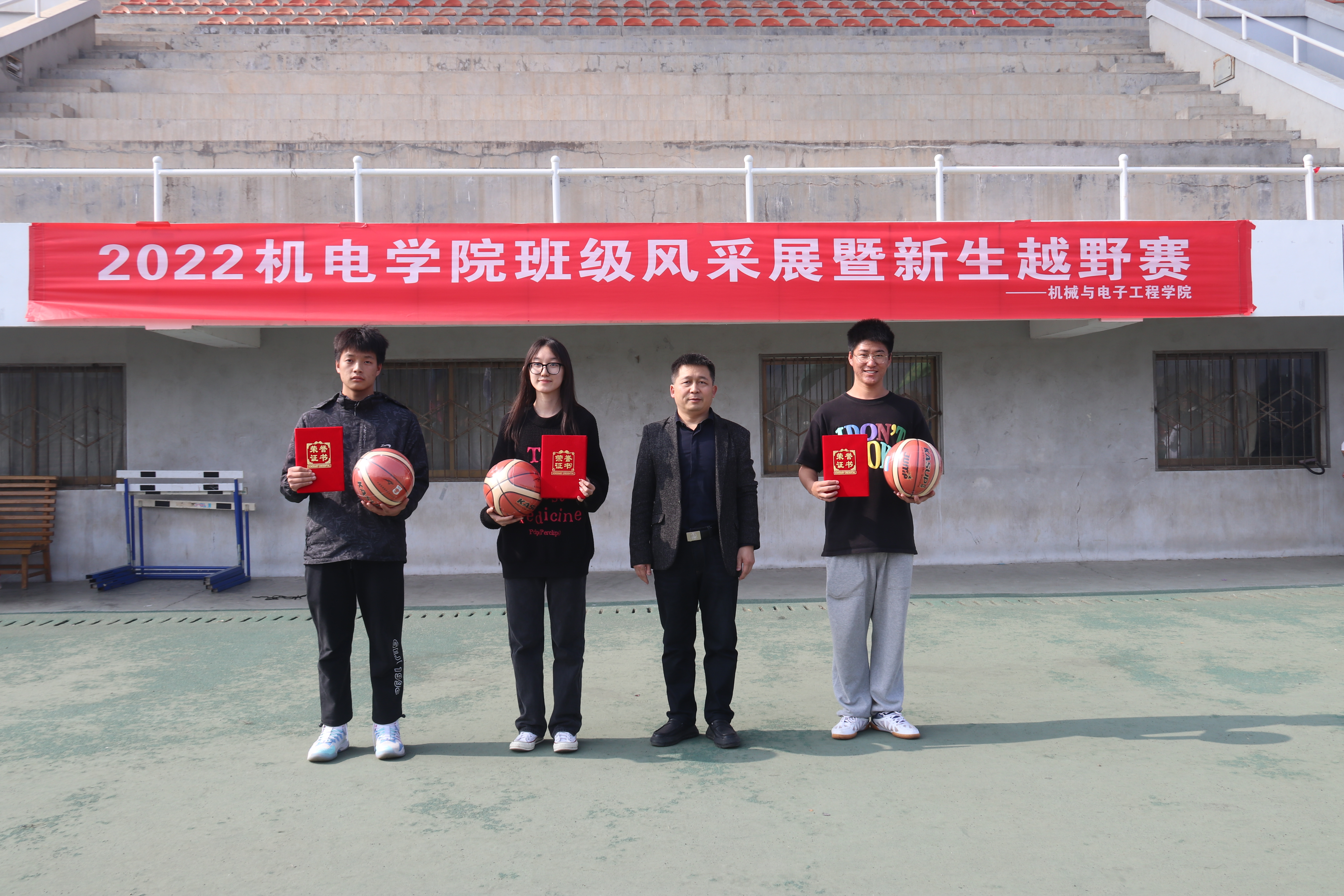 cde850bf6f81475d894b1ff3aa850f06.jpg cde850bf6f81475d894b1ff3aa850f06.jpg