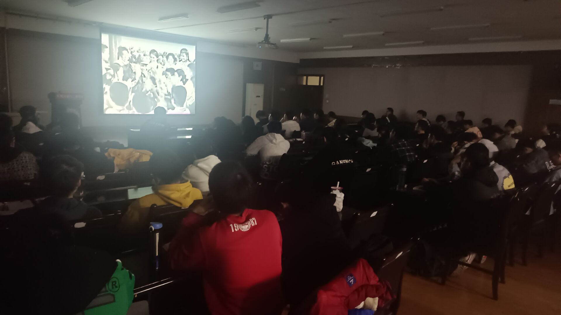 efe397b0bad1496e91f5e005080c2006.jpg efe397b0bad1496e91f5e005080c2006.jpg