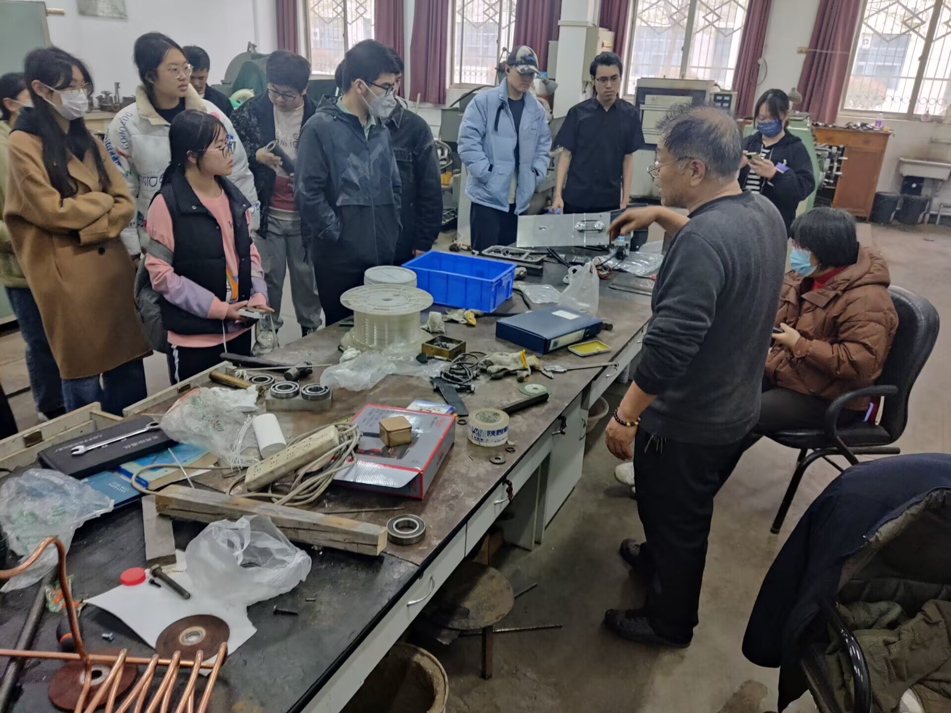 84d811d2064e4975b3947bf45f8bfe58.jpg 84d811d2064e4975b3947bf45f8bfe58.jpg