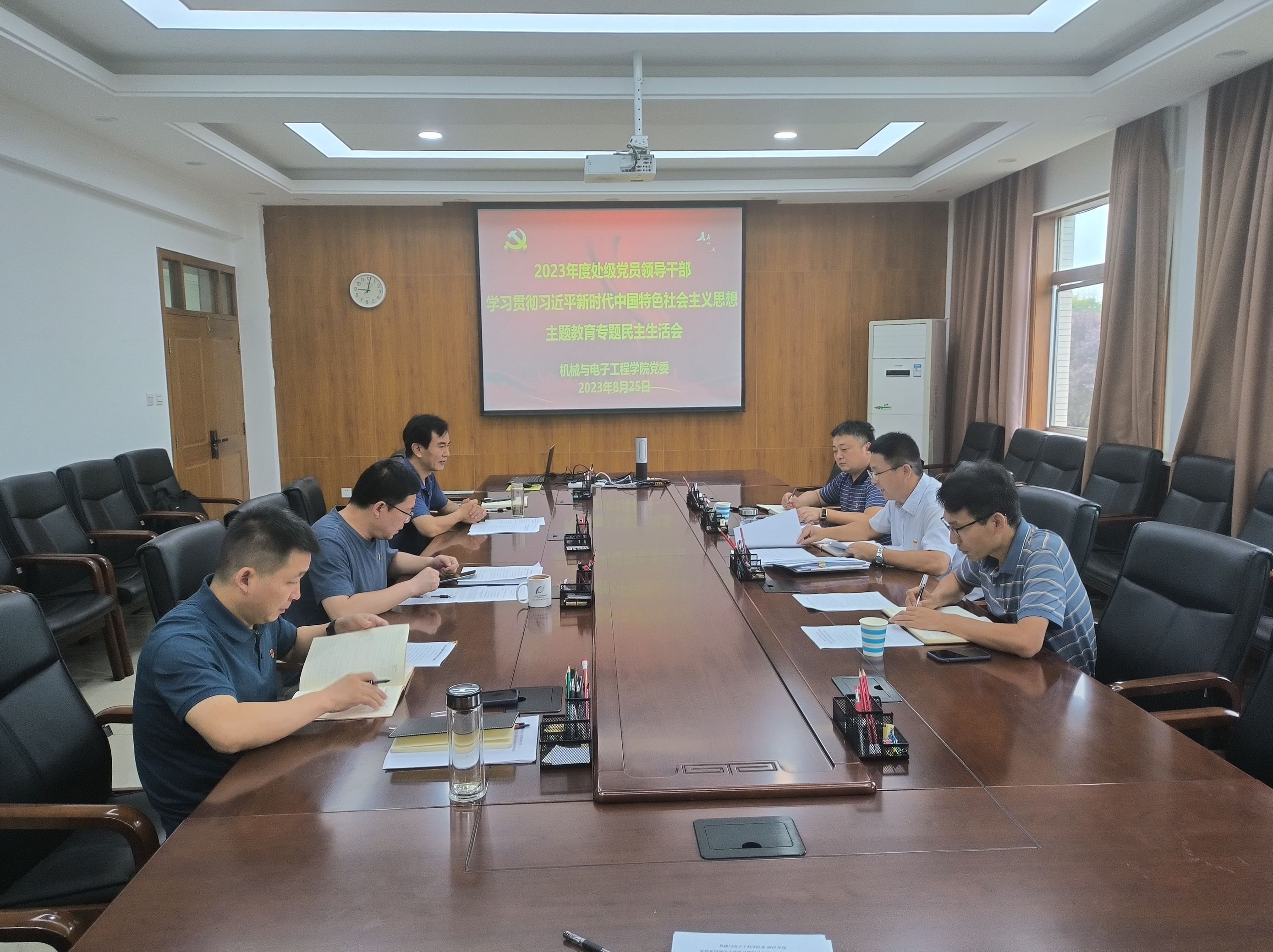 9d4f0ac21553490ea7a3d59b1b0e20b1.jpg 9d4f0ac21553490ea7a3d59b1b0e20b1.jpg