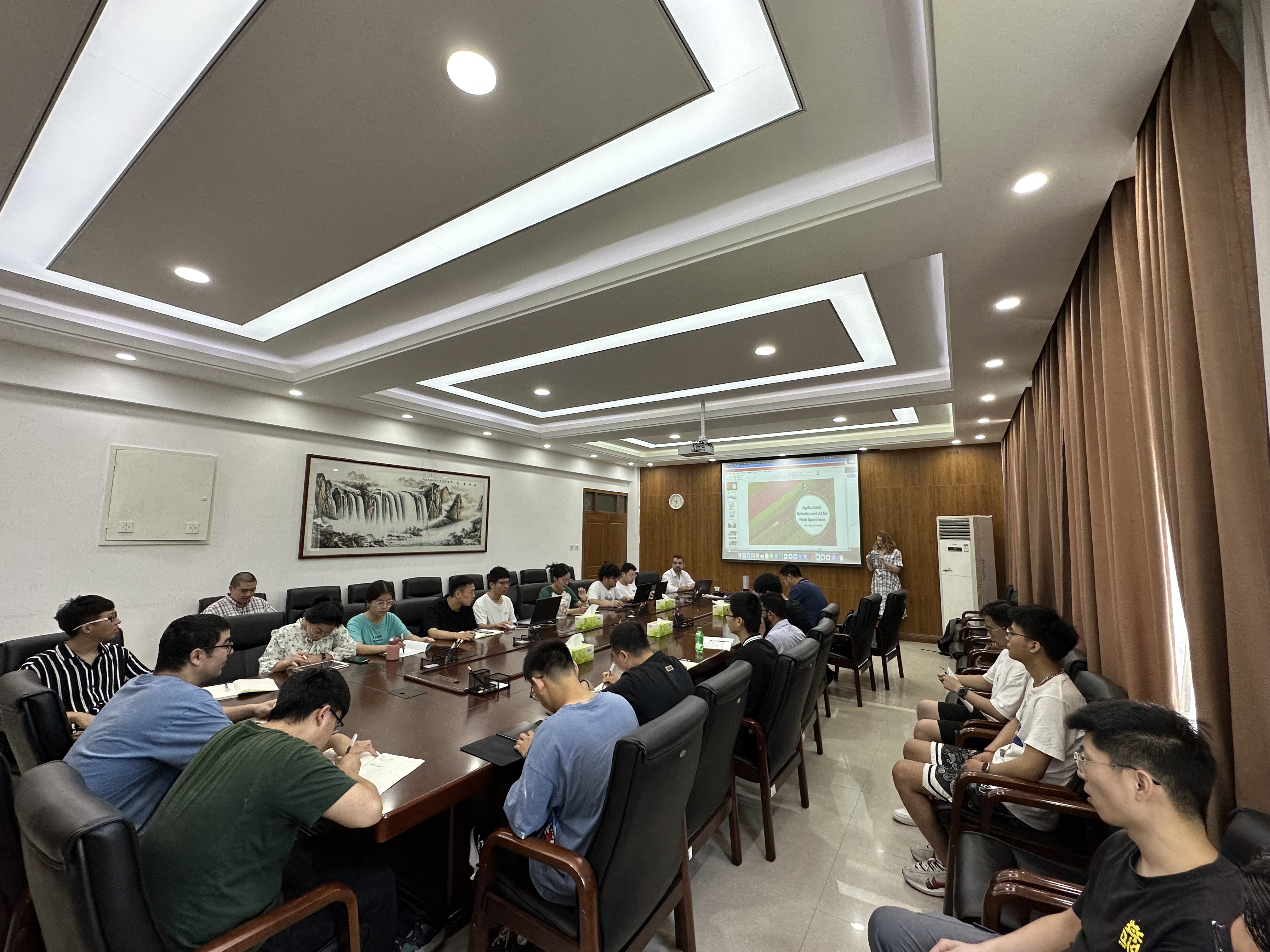 ff64a8cbf42441ae914826c018f1770f.jpg ff64a8cbf42441ae914826c018f1770f.jpg